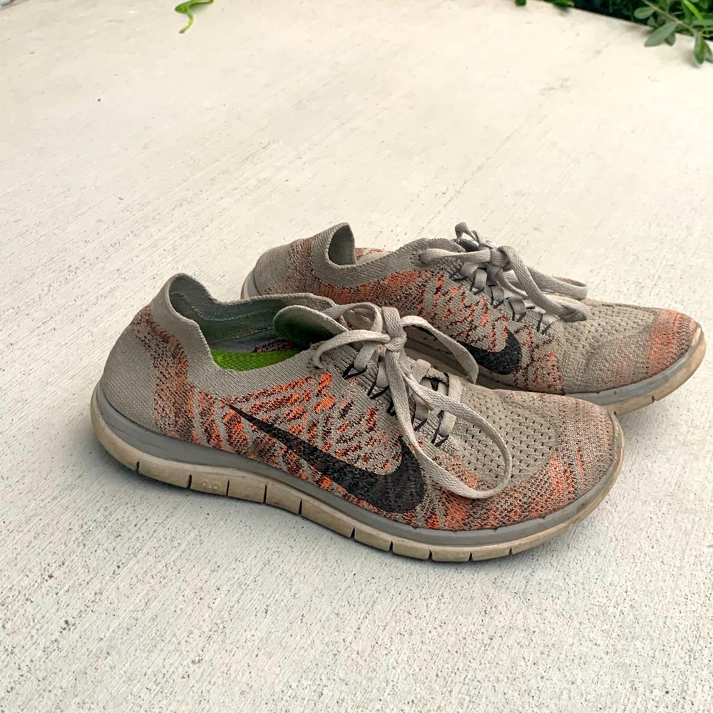 Nike knit shoes